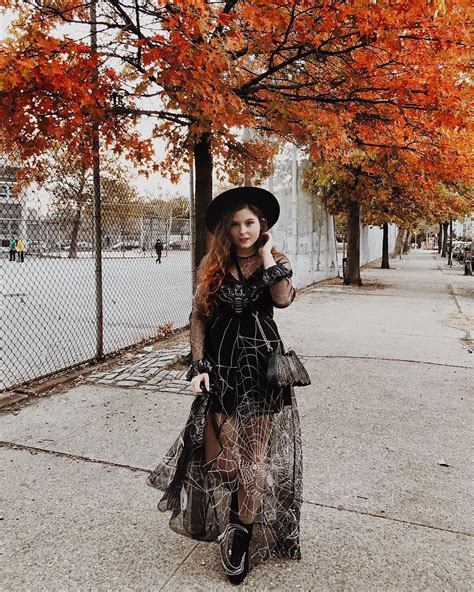 Rock the Bohemian Witch Hat Look with Confidence